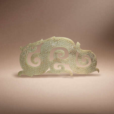 A LARGE JADE OPENWORK `DRAGON` PENDANT - photo 2