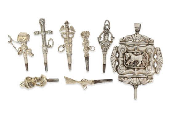 Spindeluhrenschlüssel: Konvolut sehr seltener und ausgefallener Spindeluhrenschlüssel aus Silber, ca.1800-1820 - Foto 1