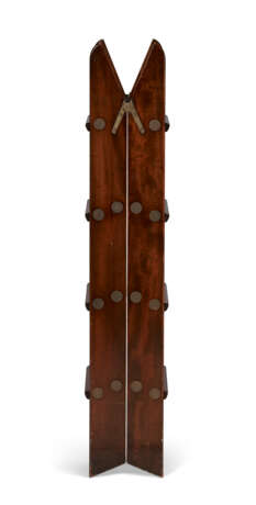 AN ENGLISH MAHOGANY FOLDING LIBRARY LADDER - photo 4