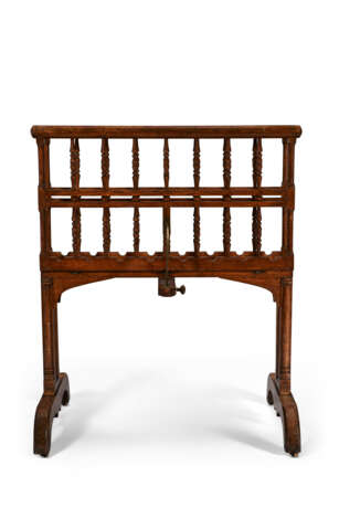 A VICTORIAN GOTHIC OAK FOLIO STAND - photo 4