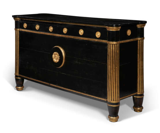 A NORTH EUROPEAN EBONIZED AND PARCEL-GILT COMMODE - фото 1