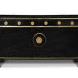 A NORTH EUROPEAN EBONIZED AND PARCEL-GILT COMMODE - фото 4