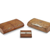 TWO FRENCH SILVER AND GOLD MOUNTED KARELIAN BIRCH CIGARETTE BOXES AND AN AUSTRIAN COMPACT - фото 1