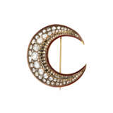 ANTIQUE PAIR OF DIAMOND AND ENAMEL CRESCENT BROOCHES - фото 4