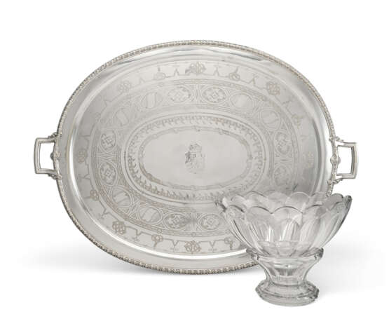 AN AMERICAN SILVER-PLATED LARGE TWO-HANDLED TRAY - photo 1