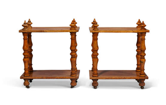 A PAIR OF LATE VICTORIAN OAK END TABLES - photo 2