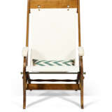 A PAIR OF MAHOGANY AND CANVAS FOLDING CAMPAIGN ARMCHAIRS - photo 2