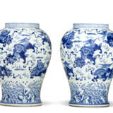 A PAIR OF CHINESE PORCELAIN BLUE AND WHITE BALUSTER VASES AND COVERS - photo 2