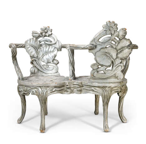 AN ITALIAN SILVER-GILT TETE A TETE - photo 2