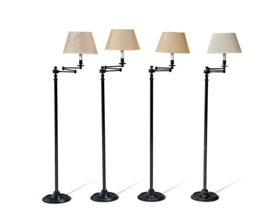 A GROUP OF FOUR BURNISHED METAL ADJUSTABLE FLOOR LAMPS - фото 2