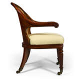 A GEORGE IV MAHOGANY LIBRARY ARMCHAIR - photo 3