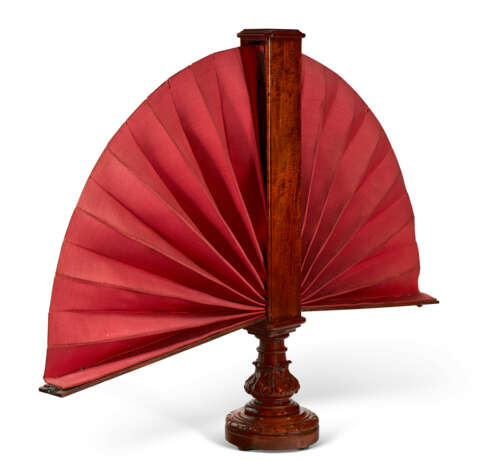 AN EARLY VICTORIAN MAHOGANY AND SILK FAN FIRESCREEN - photo 3