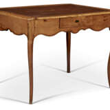 A FRENCH PROVINCIAL FRUITWOOD WRITING TABLE - photo 2