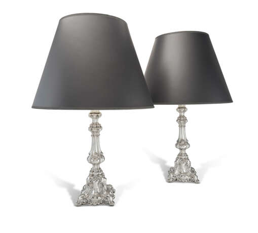 A PAIR OF CONTINENTAL SILVER CANDLESTICKS CONVERTED TO TABLE LAMPS - photo 1