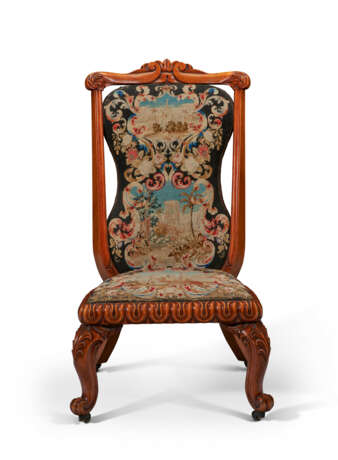 A VICTORIAN MAHOGANY SLIPPER CHAIR - photo 3