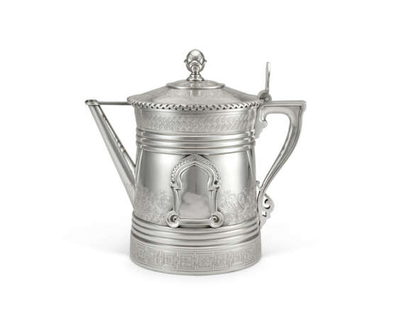 A LARGE RUSSIAN SILVER PITCHER - фото 1