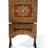 AN ANGLO-INDIAN BRASS AND MOTHER-OF-PEARL INLAID INDIAN ROSEWOOD OCCASIONAL TABLE - фото 2