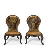 A PAIR OF VICTORIAN PARCEL-GILT AND MOTHER-OF-PEARL INLAID PAPIER MÂCHÉ EBONIZED SIDE CHAIRS - photo 3