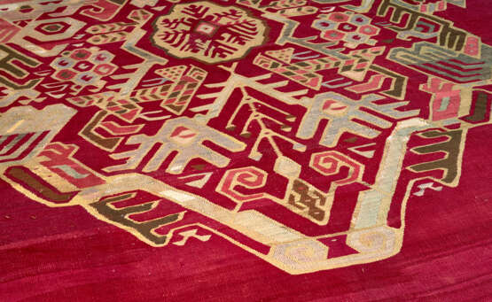 AN USHAK KILIM CARPET - Foto 3