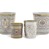 A GROUP OF FOUR RUSSIAN BEAKERS - Foto 1