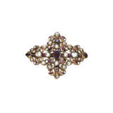 ANTIQUE CULTURED PEARL AND GARNET BROOCH - фото 1