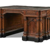 A LARGE ENGLISH MAHOGANY PARTNER`S DESK - photo 1