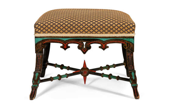 A FRENCH POLYCHROME-PAINTED STOOL - фото 1