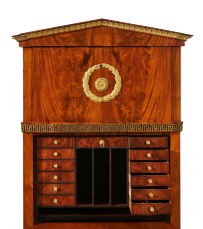 A GERMAN ORMOLU-MOUNTED AND BRONZED MAHOGANY SECRETAIRE - фото 7