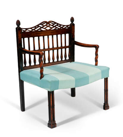 A GEORGE III PROVINCIAL FRUITWOOD AND EBONIZED LOW ARMCHAIR - фото 1