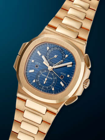 PATEK PHILIPPE, SOUGHT AFTER PINK GOLD FLYBACK CHRONOGRAPH DUAL TIME 'NAUTILUS', REF. 5990/1R-001 - фото 2