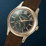 PATEK PHILIPPE, RARE PINK GOLD ANNUAL CALENDAR WRISTWATCH, REF. 5205R-011 - photo 2