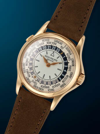 PATEK PHILIPPE, RARE PINK GOLD WORLD TIME WRISTWATCH, WITH PROTOTYPE DIAL, REF. 5110R - фото 2