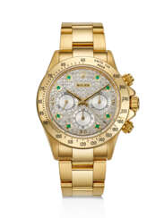 ROLEX, ATTRACTIVE YELLOW GOLD, DIAMOND AND EMERALD-SET CHRONOGRAPH 'DAYTONA', REF. 16528