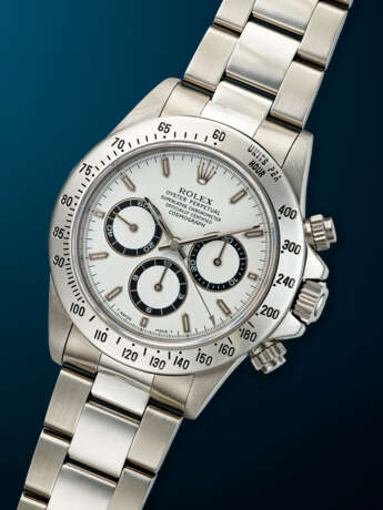 ROLEX, VERY RARE AND INTRIGUING STAINLESS STEEL CHRONOGRAPH 'DAYTONA', WITH 'NO DAYTONA' DIAL, REF. 16520 - Foto 2