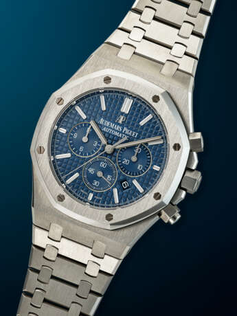 AUDEMARS PIGUET, STAINLESS STEEL CHRONOGRAPH 'ROYAL OAK', REF. 26320ST - photo 2