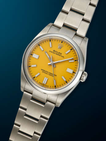 ROLEX, STAINLESS STEEL 'OYSTER PERPETUAL' WITH YELLOW DIAL, REF. 126000 - photo 2