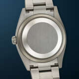 ROLEX, STAINLESS STEEL 'OYSTER PERPETUAL' WITH YELLOW DIAL, REF. 126000 - photo 3