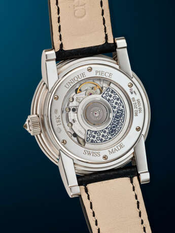 CORUM, UNIQUE WHITE GOLD AND DIAMOND-SET WRISTWATCH, REF. 982.202.69 - фото 3