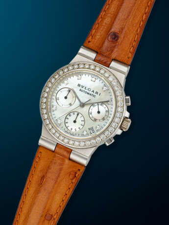 BVLGARI, WHITE GOLD AND DIAMOND-SET CHRONOGRAPH 'DIAGONO', WITH MOTHER-OF-PEARL DIAL, REF. CHW 35 G - photo 2