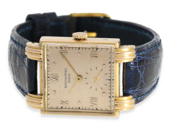 Armbanduhr: äußerst rare Patek Philippe Herrenuhr, eine der seltensten Referenzen der 40er Jahre, Ref.1567 in 18K Roségold, Genf 1944, mit Stammbuchauszug - photo 1