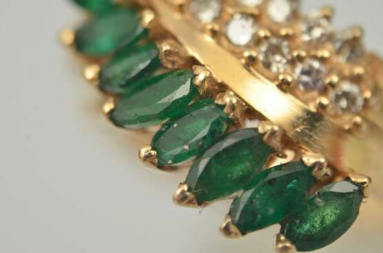 Gold ring with emeralds and diamonds Gold Other style At the turn of 19th -20th century - photo 7