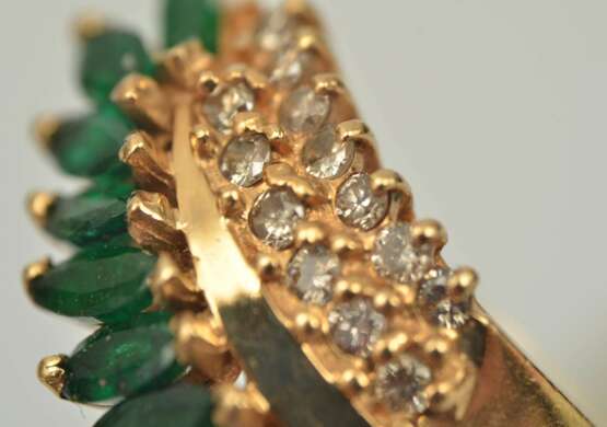 Gold ring with emeralds and diamonds Gold Other style At the turn of 19th -20th century - photo 8