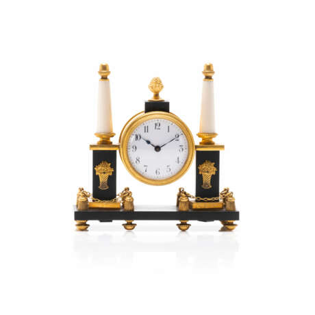 Miniature cylinder clock in the Empire style - photo 1