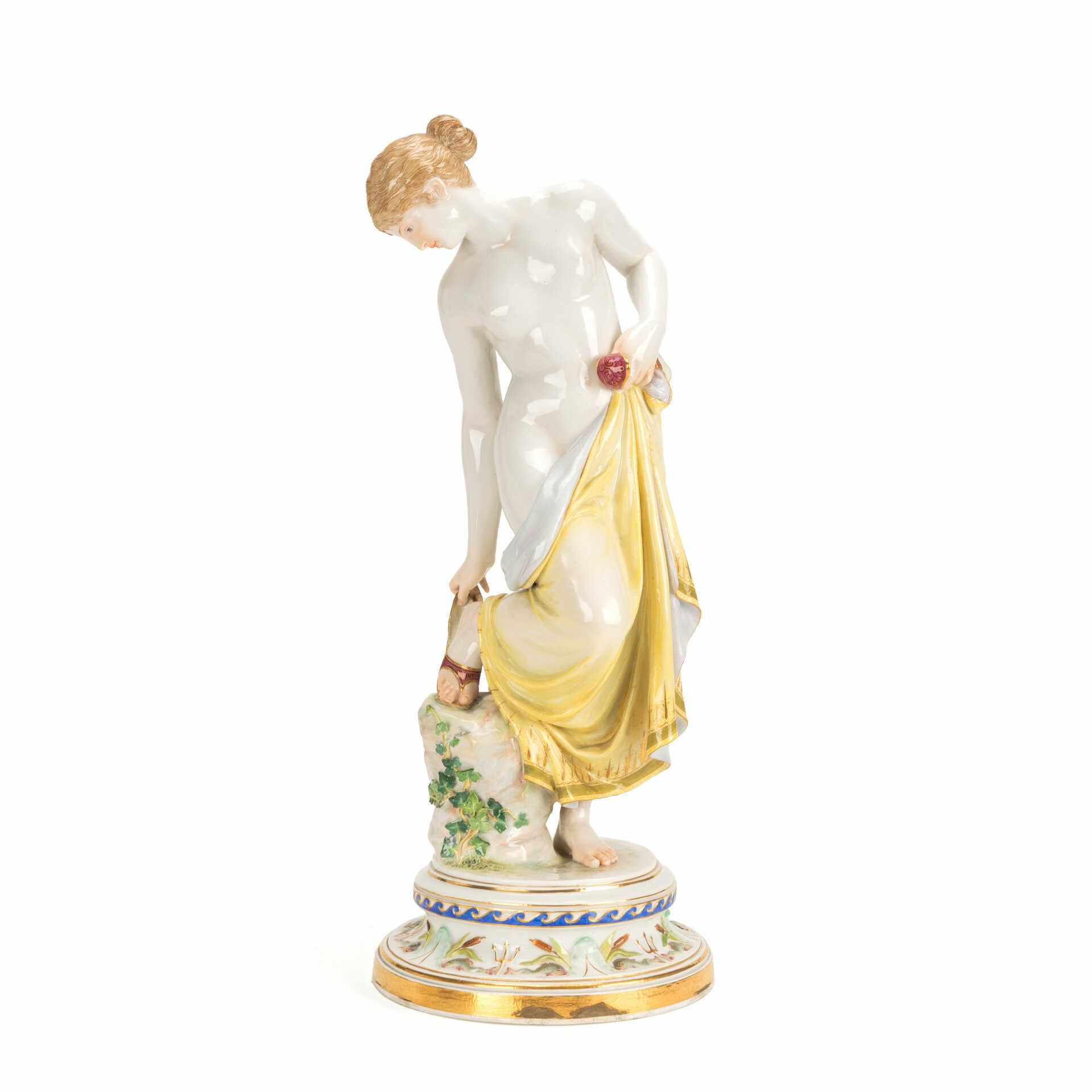 Meissen figurine 'After the bath'