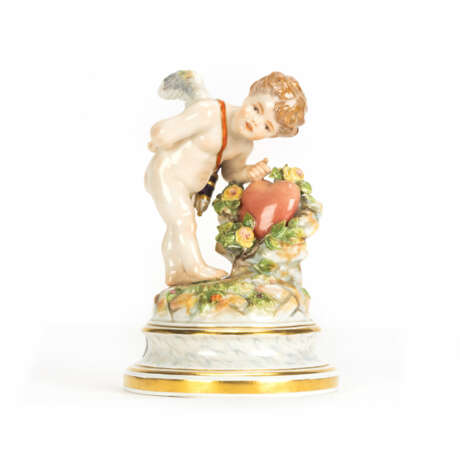 Meissen figurine Cupid knocking on a heart - фото 1