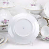 Meissen dinner service flower painting in purple camaieu - фото 5