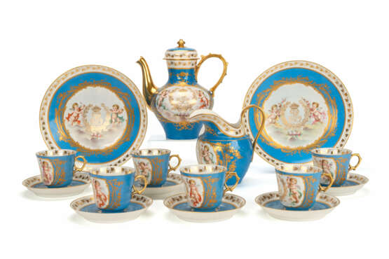 Sèvres style mocha service with Louis Philippe monogram - photo 1