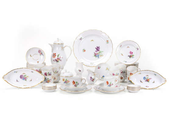 KPM coffee service with floral decoration - photo 1