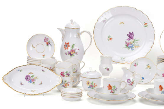 KPM coffee service with floral decoration - photo 3