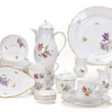 KPM coffee service with floral decoration - photo 3